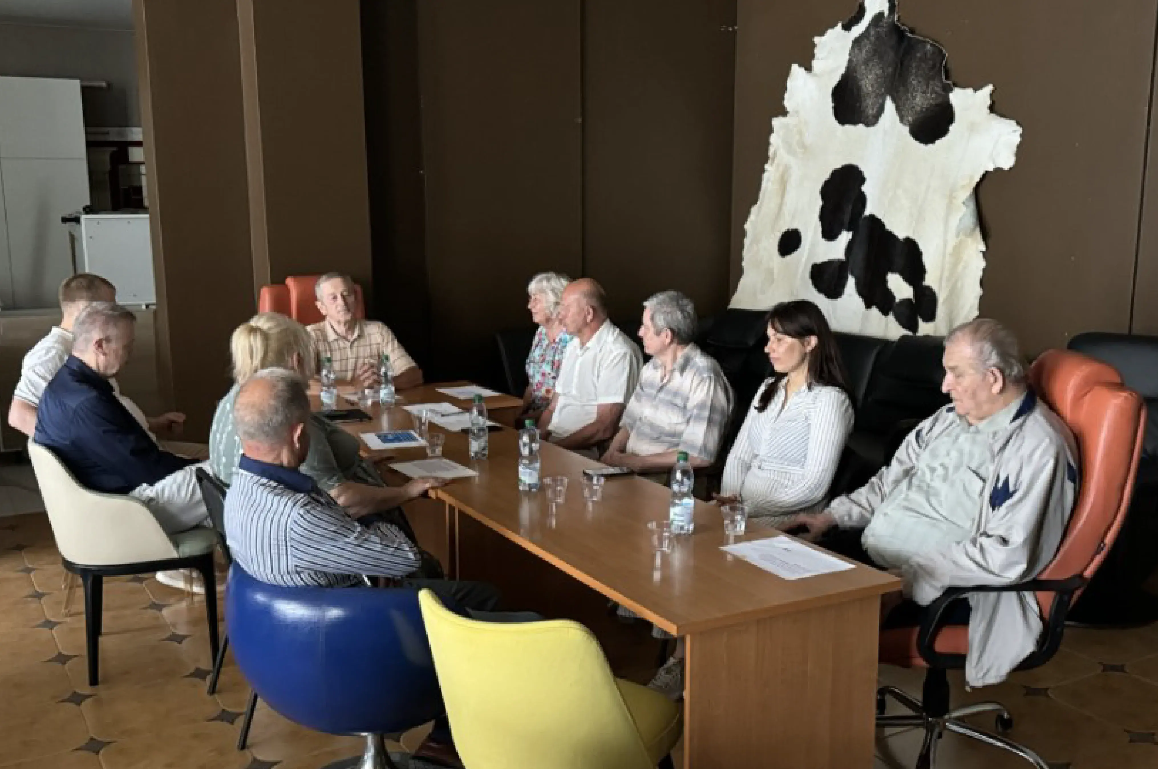 Зображення новини: {{ item.title }}